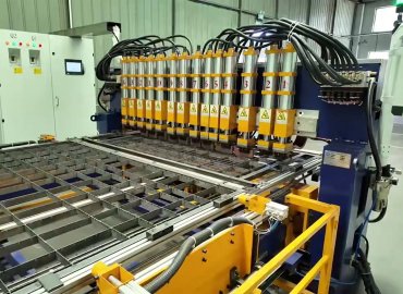 Automatic welding machine